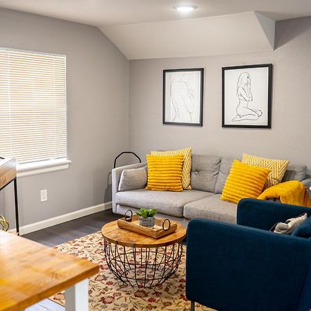 Super Cozy 2 Bedroom With Fast Wifi And Queen Bed Close To Downtown Houston!! Exterior foto